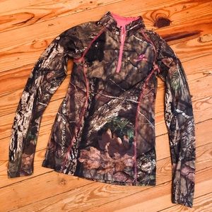Missy Oak Quater Zip Pullover Size Small